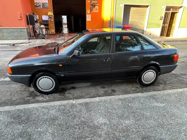 Audi 80