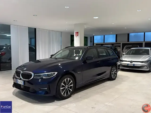 BMW 330