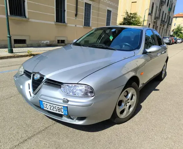 Alfa Romeo 156