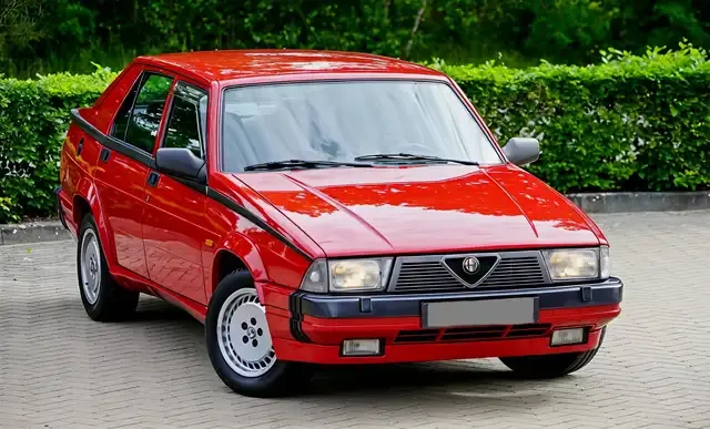 Alfa Romeo 75