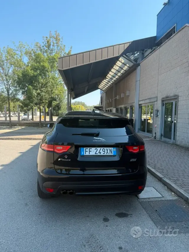 Jaguar F-Pace (X761)