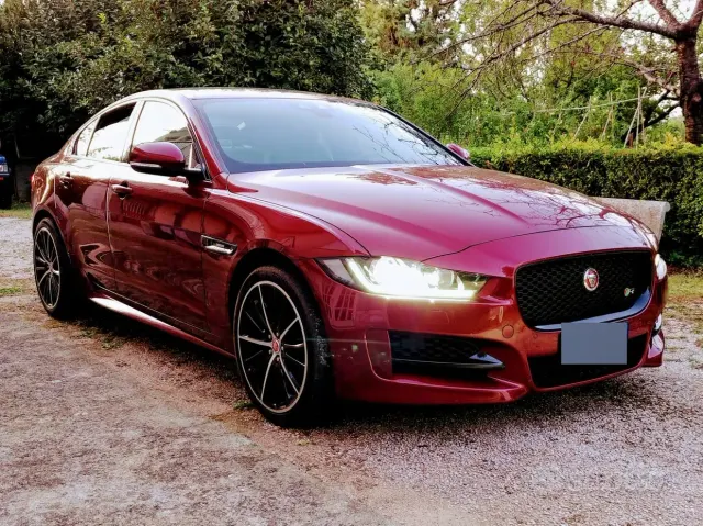 Jaguar XE (X760)
