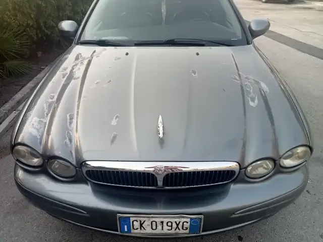 Jaguar X-Type