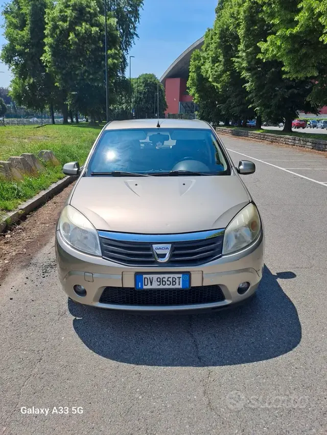 Dacia Sandero 1ª serie