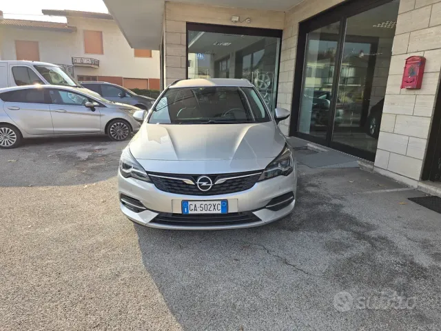 Opel Astra 5ª serie