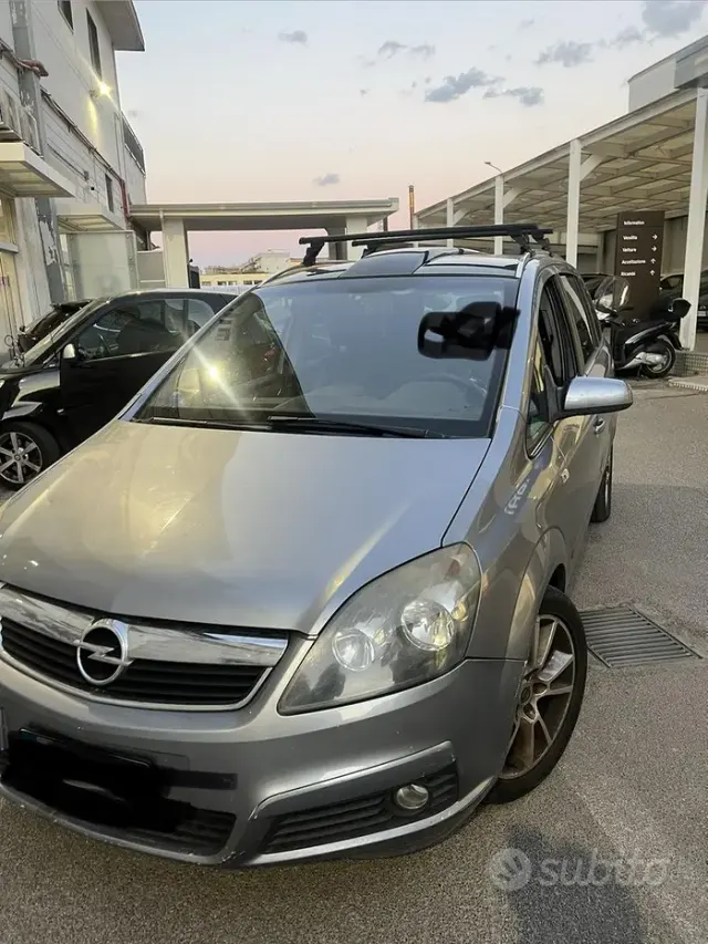 Opel Zafira 2ª serie