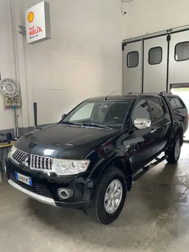 Mitsubishi L200