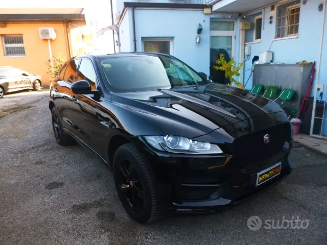 Jaguar F-Pace (X761)