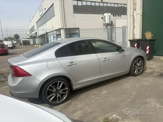 Volvo S60 (2010-2018)