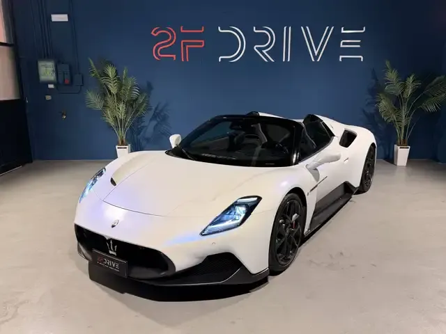 Maserati MC20