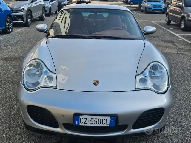 Porsche 911 (996)