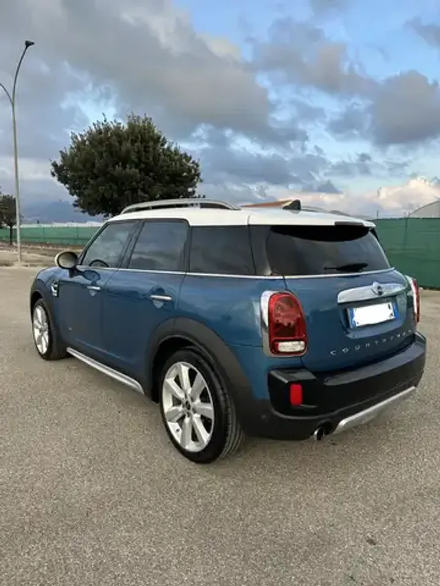 MINI Countryman D