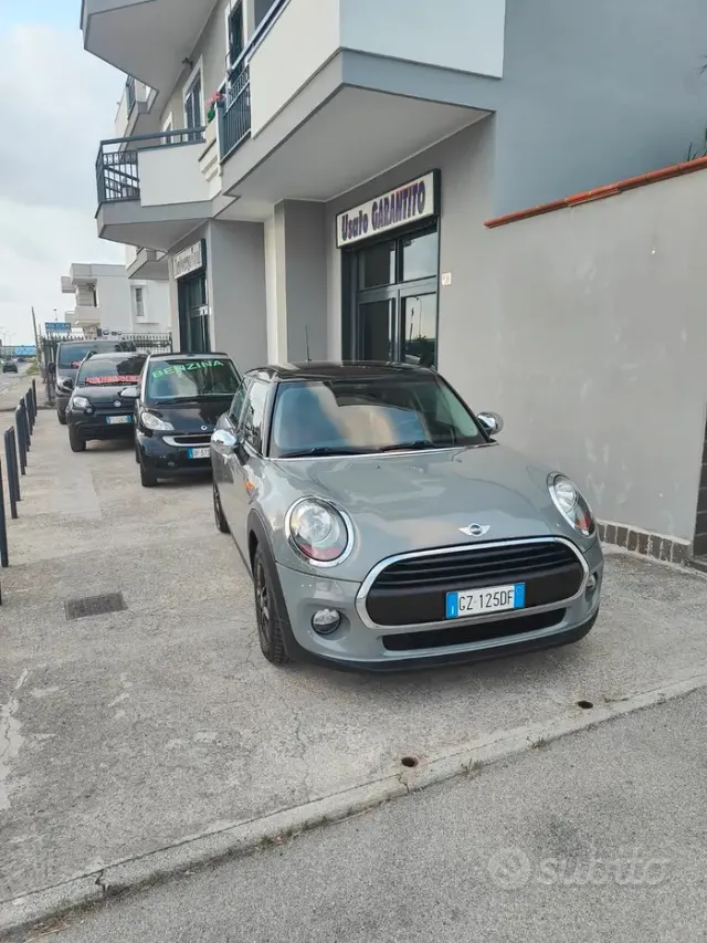 MINI Mini 4ª serie (F56)