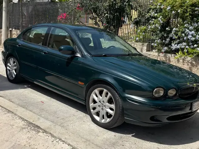 Jaguar X-Type