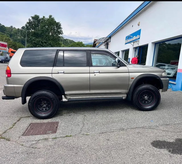 Mitsubishi Pajero Sport
