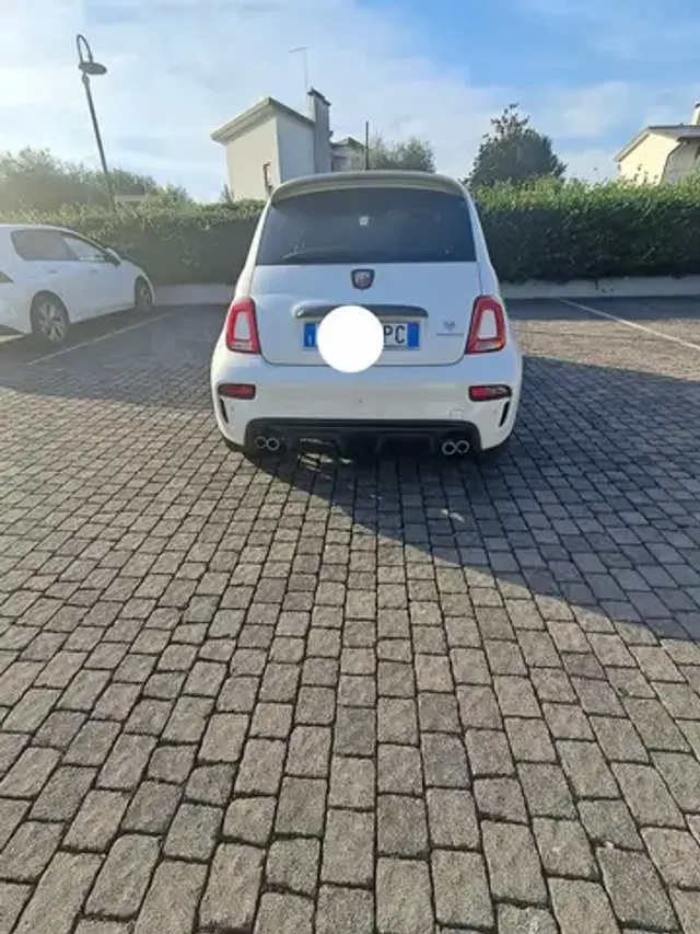 Abarth 595 Competizione
