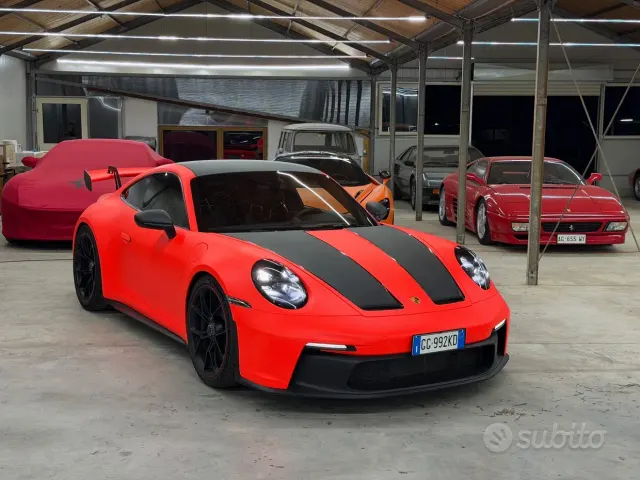 Porsche 911 (992)