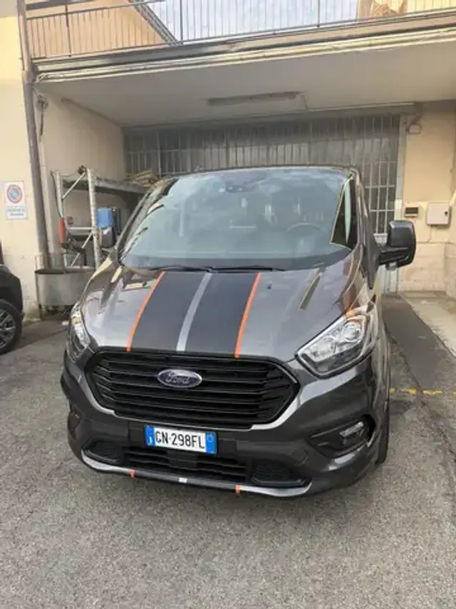 Ford Tourneo Custom