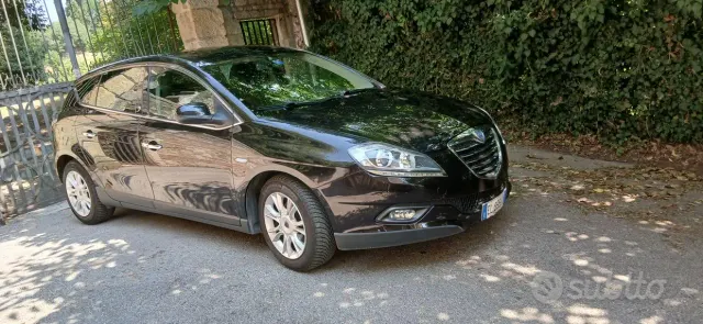 Lancia Delta (2008-2015)