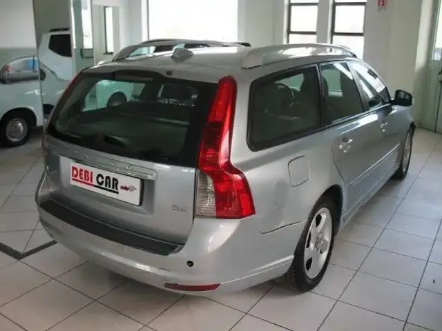 Volvo V50