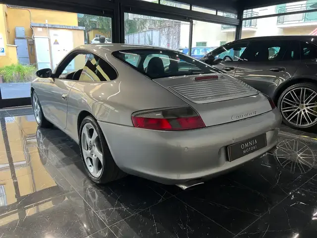 Porsche 996