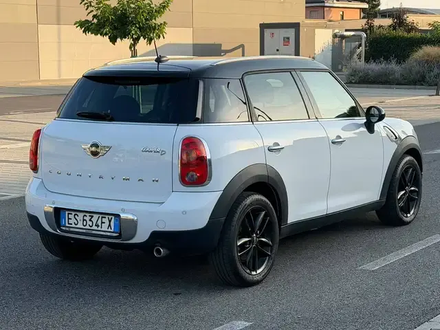 MINI Cooper D Countryman