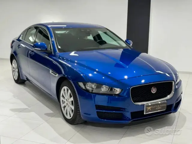 Jaguar XE (X760)