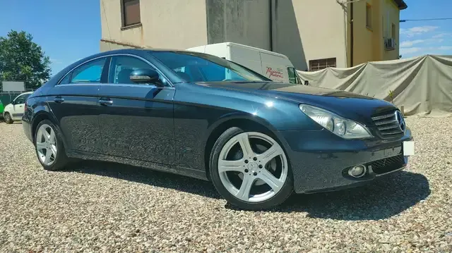 Mercedes-Benz CLS 320