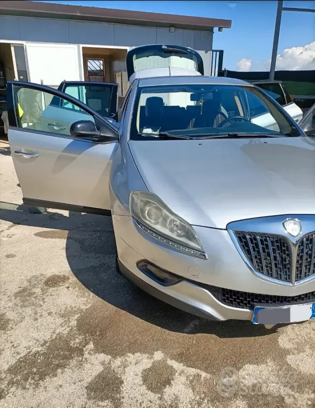 Lancia Delta (2008-2015)