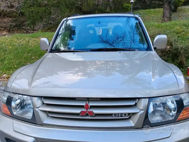 Mitsubishi Pajero (2000-2007)