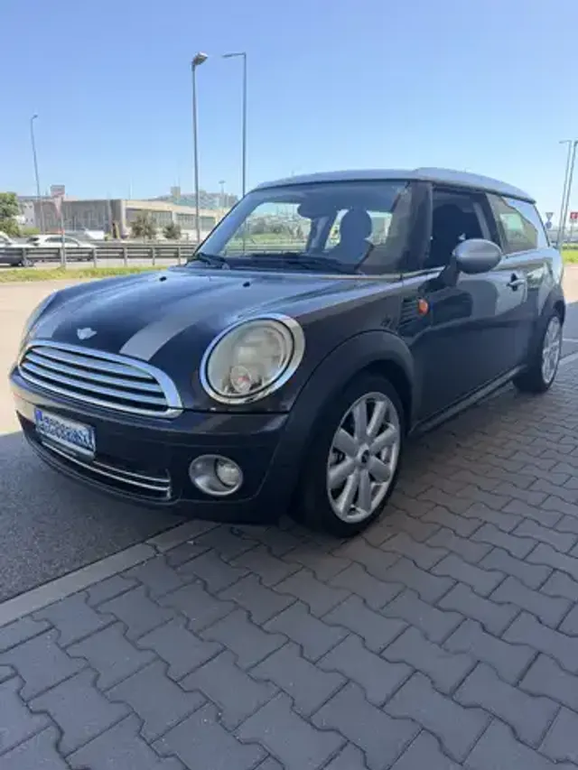 MINI Cooper Clubman