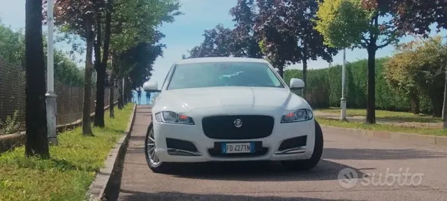 Jaguar XF 2ª serie (X260)
