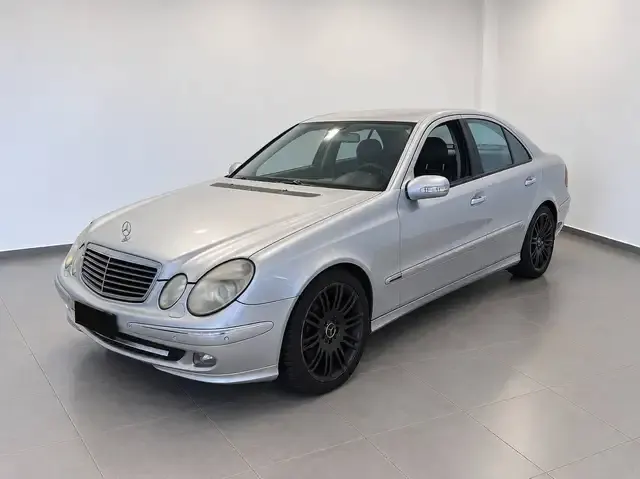 Mercedes-Benz E 280