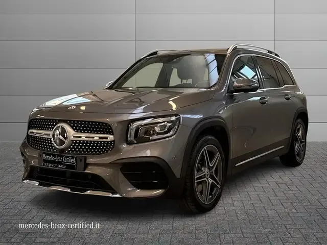 Mercedes-Benz GLB 200