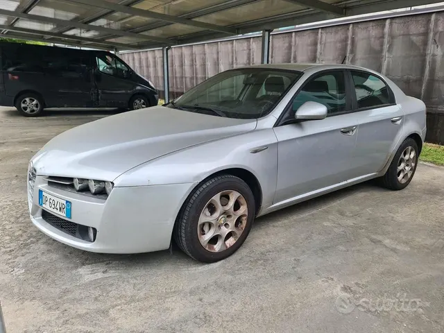 Alfa Romeo 159
