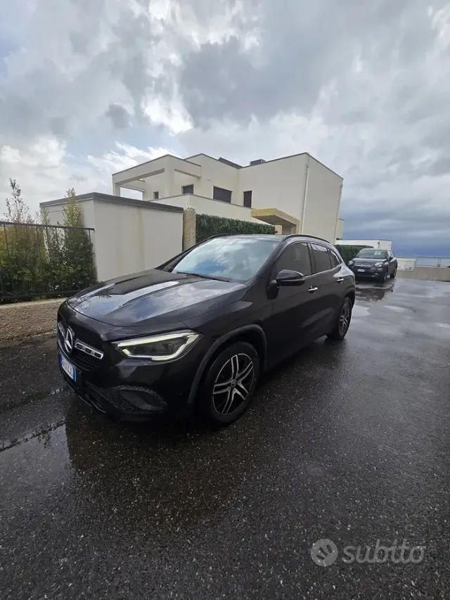 Mercedes-Benz GLA (X156)