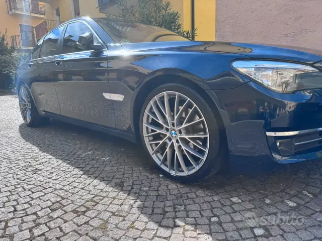 BMW Serie 7 (F01/02/04)