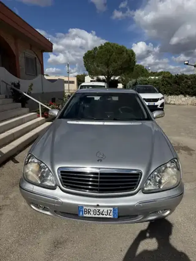 Mercedes-Benz S 320