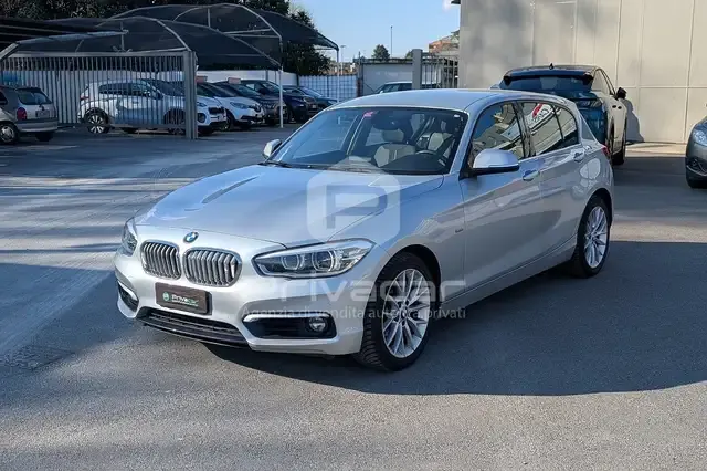 BMW 118