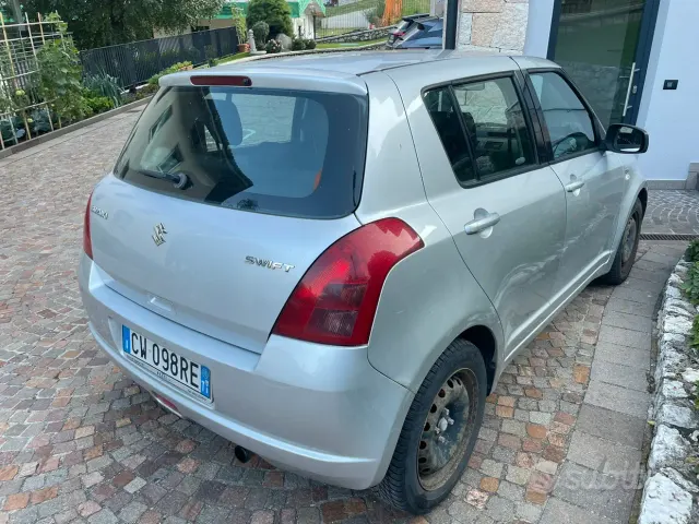 Suzuki Swift (2005-2010)
