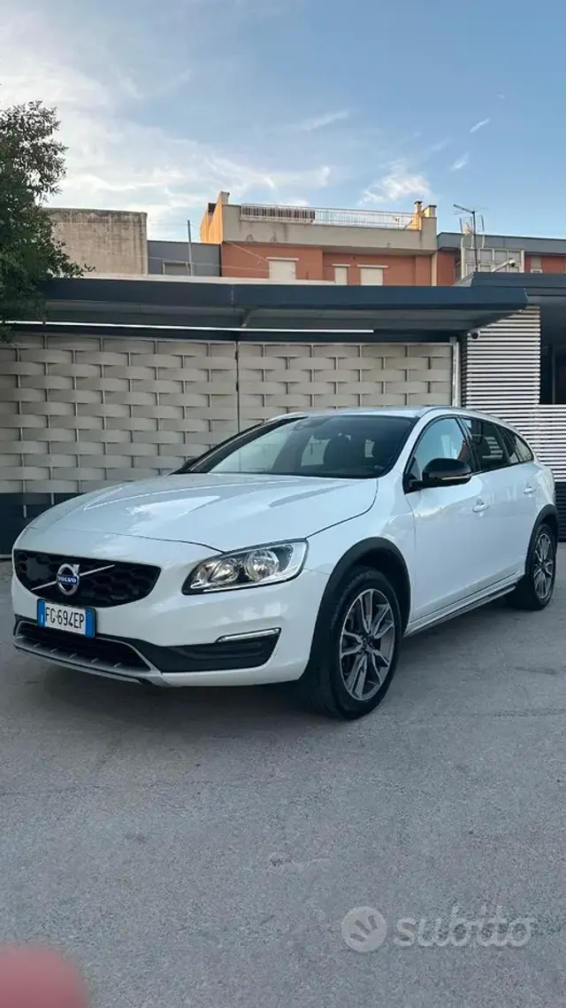 Volvo V60 CC (2015-2018)