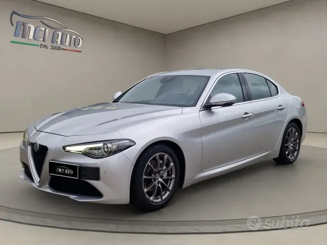 Alfa Romeo Giulia (2016)