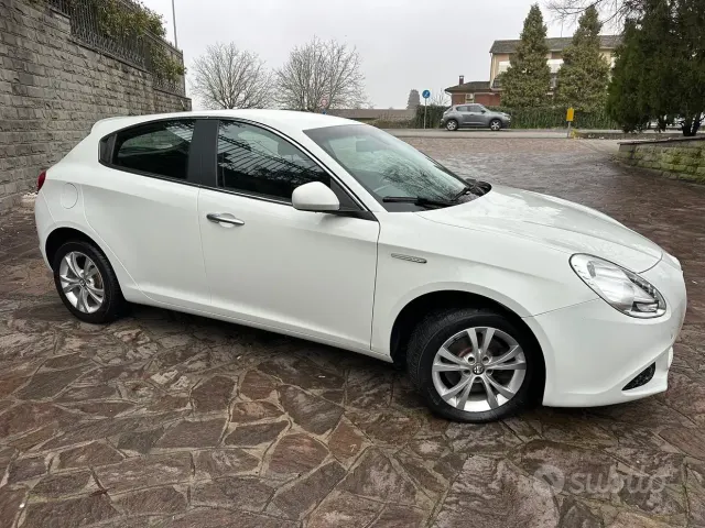 Alfa Romeo Giulietta (2010-21)