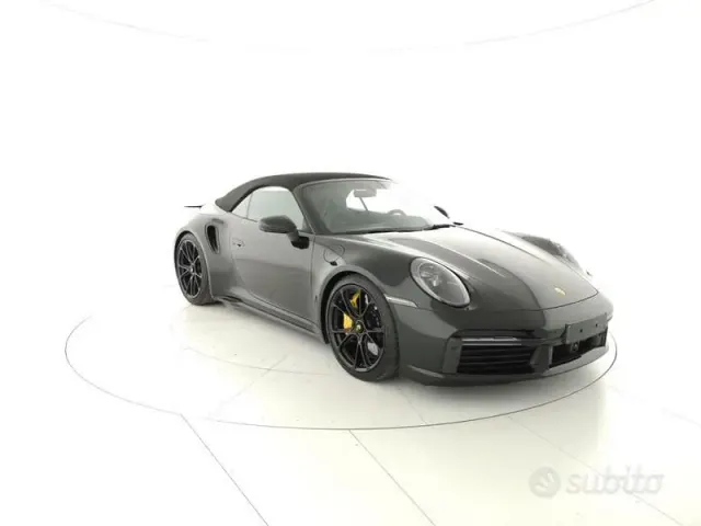 Porsche 911 (992)