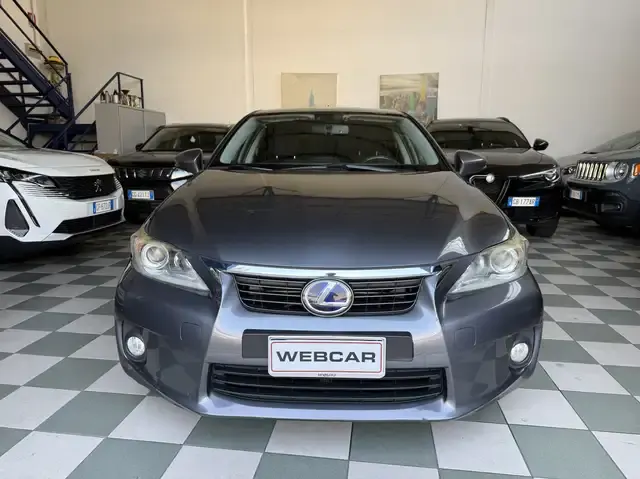 Lexus CT 200h