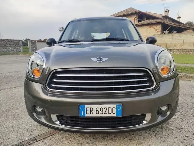 MINI Countryman D