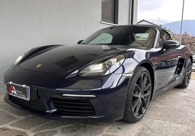 Porsche 718