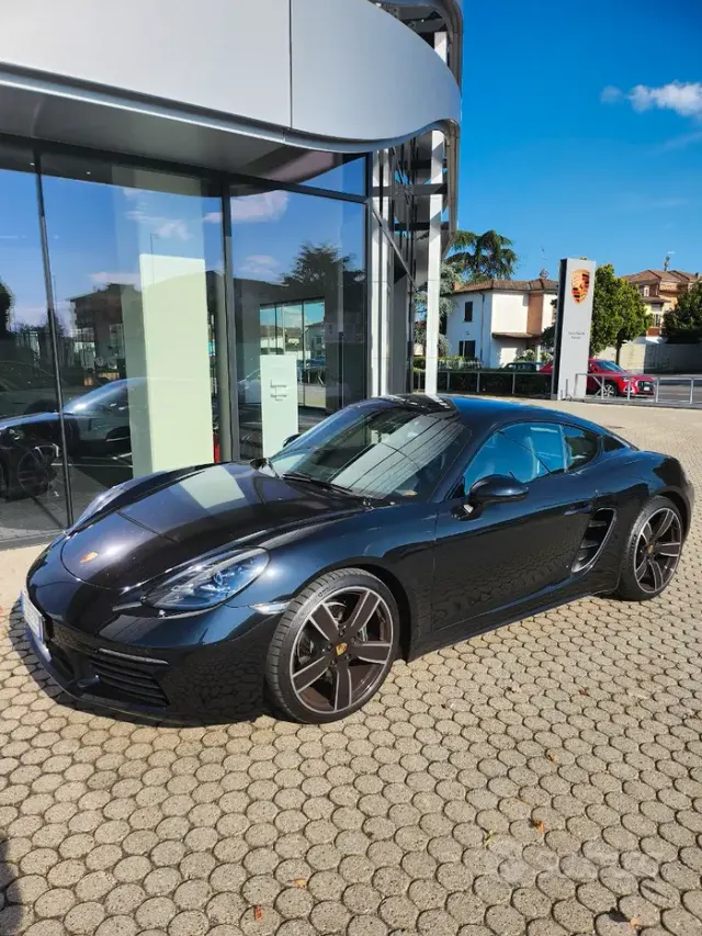 Porsche 718