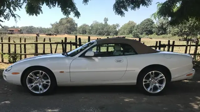Jaguar XKR