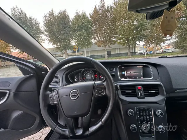 Volvo V40 (2012-2020)